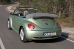 Volkswagen New Beetle Gama New Beetle Cabriolet Gama New Beetle Cabriolet Descapotable Verde Gecko metalizado Exterior Posterior-Lateral 2 puertas
