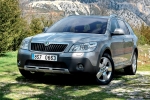 Skoda Scout Gama Scout Scout Turismo familiar Gris Sat&eacute;n Exterior Frontal-Lateral 5 puertas