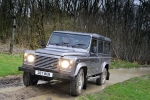 Land Rover Defender Defender 120 SW 5p Gama Defender Todo terreno Stornoway Grey Exterior Frontal-Lateral 5 puertas