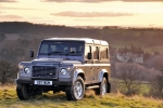 Land Rover Defender Defender 120 SW 5p Gama Defender Todo terreno Stornoway Grey Exterior Frontal-Lateral 5 puertas