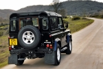 Land Rover Defender Defender 90 SW  Gama Defender Todo terreno Santorini Black Exterior Posterior-Lateral 3 puertas