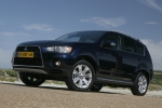 Mitsubishi Outlander Gama Outlander Gama Outlander Todo terreno Azul Tanzanite Exterior Lateral-Frontal 5 puertas