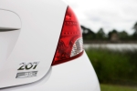 Peugeot 207 1.6 HDi 90 CV FAP &laquo;99 gramos&raquo; Gama 207 99g Turismo Blanco Banquise Exterior Anagrama 5 puertas