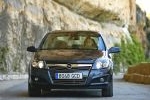 Opel Astra 1.7 CDTI 16 V 101 CV Edition Turismo Gris Metro Metalizado Exterior Frontal 4 puertas