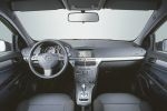 Opel Astra Gama Sed&aacute;n Cosmo Turismo Interior Salpicadero 4 puertas