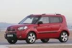 KIA Soul Gama Soul Gama Soul Monovolumen Scarlet Red (s&oacute;lido) Exterior Frontal-Lateral 5 puertas