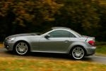 Mercedes-Benz Clase SLK 200 Kompresor Autom&aacute;tico Gama SLK Descapotable Gris Tenorita Metalizado Exterior Lateral 2 puertas
