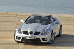 Mercedes-Benz Clase SLK 55 AMG AMG Descapotable Plata Iridio Exterior Frontal-Lateral 2 puertas