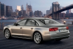 Audi A8 4.2 FSI quattro tiptronic 371 CV Gama A8 Turismo Beige impala efecto perla Exterior Lateral-Posterior 4 puertas