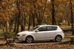 KIA ceed 1.6 CRDi Eco-Dynamics Gama ceed Turismo Cassa White Exterior Lateral-Frontal 5 puertas