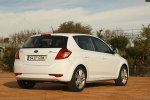 KIA ceed 1.6 CRDi Eco-Dynamics Gama ceed Turismo Cassa White Exterior Posterior-Lateral 5 puertas