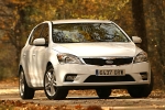 KIA ceed 1.6 CRDi Eco-Dynamics Gama ceed Turismo Cassa White Exterior Frontal-Lateral 5 puertas