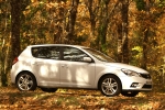 KIA ceed 1.6 CRDi Eco-Dynamics Gama ceed Turismo Cassa White Exterior Lateral-Frontal 5 puertas