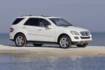 Mercedes-Benz Clase M ML 320 CDI BLUETEC (versi&oacute;n americana) Gama Clase M Todo terreno Blanco Calcita Exterior Lateral 5 puertas