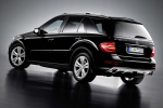 Mercedes-Benz Clase M ML 420 CDI  Gama Clase M Todo terreno Negro Obsidiana Metalizado Exterior Lateral-Posterior 5 puertas
