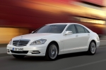 Mercedes-Benz Clase S S 400 BlueHYBRID Gama Clase S Turismo Blanco Calcita Exterior Frontal-Lateral 4 puertas