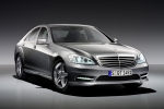 Mercedes-Benz Clase S S 500 4MATIC con kit AMG Gama Clase S Turismo Plata Iridio Exterior Lateral-Frontal 4 puertas