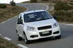 Chevrolet Aveo 5p 1.4 16V LT LT Turismo Olympic White Exterior Frontal 5 puertas
