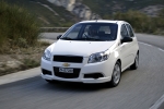 Chevrolet Aveo 5p 1.4 16V LT LT Turismo Olympic White Exterior Frontal-Lateral 5 puertas