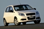 Chevrolet Aveo 5p 1.4 16V LT LT Turismo Olympic White Exterior Lateral-Frontal 5 puertas
