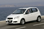 Chevrolet Aveo 5p 1.4 16V LT LT Turismo Olympic White Exterior Frontal-Lateral 5 puertas