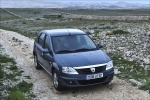 Dacia Logan 1.5 dCi Ambiance Turismo Gris Cometa Exterior Lateral-Frontal 4 puertas