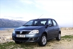 Dacia Logan 1.5 dCi Ambiance Turismo Gris Cometa Exterior Frontal-Lateral 4 puertas
