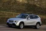 BMW X1 xDrive23d Gama X1 Todo terreno Titansilber Metalizado Exterior Frontal-Lateral 5 puertas