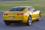 Chevrolet Camaro Gama Camaro Coup&eacute; (versi&oacute;n para EE.UU.) Gama Camaro Coup&eacute; (versi&oacute;n para EE.UU.) Coup&eacute; Yellow Exterior Posterior-Lateral 2 puertas