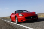 Ferrari California V8 460 CV (2009) Gama California Descapotable Rojo Scuderia Exterior Lateral-Frontal 2 puertas