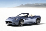 Ferrari California V8 460 CV (2009) Gama California Descapotable Azul Mirabeau Exterior Frontal-Lateral 2 puertas