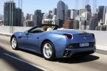 Ferrari California V8 460 CV (2009) Gama California Descapotable Azul Mirabeau Exterior Lateral-Posterior 2 puertas