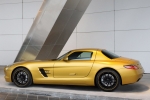 Mercedes-Benz SLS AMG Gama SLS AMG Gama SLS AMG Coup&eacute; AMG Desert Gold Exterior Lateral 2 puertas