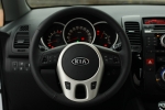KIA Venga 1.6 CRDi VGT 128 CV Emotion Monovolumen Interior Volante 5 puertas