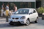 KIA Rio 1.5 CRDi 110 CV Gama Rio Turismo Clear Silver Exterior Frontal-Lateral 5 puertas