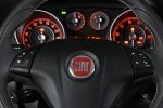 Fiat Punto Evo 1.4 16v MultiAir Turbo 135 CV Start Sport Turismo Interior Mandos volante 3 puertas