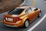 Volvo S60 Gama S60 Summum con &laquo;kit estilo exterior&raquo; Turismo Vibrant Copper Exterior Posterior-Lateral-Cenital 4 puertas
