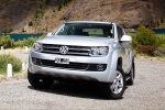 Volkswagen Amarok 2.0 TDI 163 CV 4Motion Trendline Pick up Gris Natural Met&aacute;lico Exterior Frontal-Lateral 4 puertas