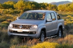 Volkswagen Amarok 2.0 TDI 163 CV 4Motion Trendline Pick up Gris Natural Met&aacute;lico Exterior Frontal-Lateral 4 puertas
