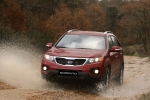 KIA Sorento 2.2 CRDi 4x4 Active Todo terreno Lavarot Metallic Exterior Frontal-Lateral 5 puertas