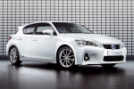 Lexus CT CT 200h (136 CV) Gama CT 200h Turismo Blanco Perla Exterior Lateral-Frontal 5 puertas