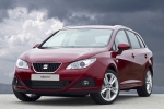 SEAT Ibiza ST 1.6 TDI CR 105 CV DPF Sport Turismo familiar Rojo Dakota Exterior Frontal-Lateral 5 puertas
