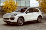 Porsche Cayenne Cayenne S Hybrid 379 CV Cayenne S Hybrid 379 CV Todo terreno Plata Classic Metalizado Exterior Lateral-Frontal 5 puertas