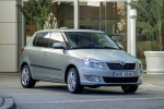 Skoda Fabia 1.4 16V 101 CV Gama Fabia Turismo Azul Agua Metalizado Exterior Frontal-Lateral 5 puertas