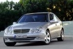 Mercedes-Benz Clase E E320 Gama Clase E Turismo Exterior Frontal-Lateral 4 puertas