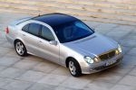 Mercedes-Benz Clase E E320 Gama Clase E Turismo Exterior Cenital-Lateral-Frontal 4 puertas