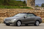Mercedes-Benz Clase E E 350 CGI BlueEFFICIENCY Cabrio Gama Clase E Cabrio Descapotable Exterior Frontal-Lateral 2 puertas