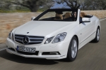 Mercedes-Benz Clase E E 250 CGI BlueEFFICIENCY Cabrio Gama Clase E Cabrio Descapotable Exterior Frontal-Lateral 2 puertas