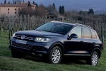 Volkswagen Touareg 3.0 V6 TSI HYBRID 333 CV Hybrid Todo terreno Azul Noche Metalizado Exterior Frontal-Lateral 5 puertas