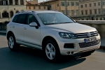 Volkswagen Touareg 3.0 V6 FSI 280 CV BlueMotion Technology Gama Touareg Todo terreno Plata Cool Metalizado Exterior Lateral-Frontal 5 puertas